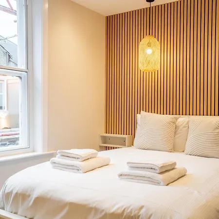 Paradise Apartment *