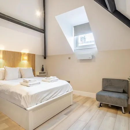 Paradise Apartment *