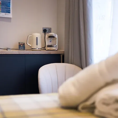 Paradise Bed & Breakfast 3*