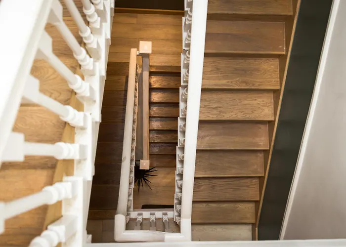 Paradise Bed & Breakfast 3*