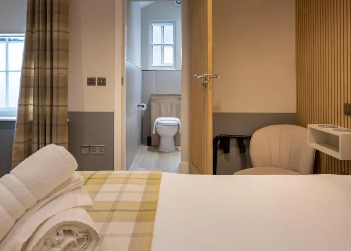 Paradise Bed & Breakfast 3*